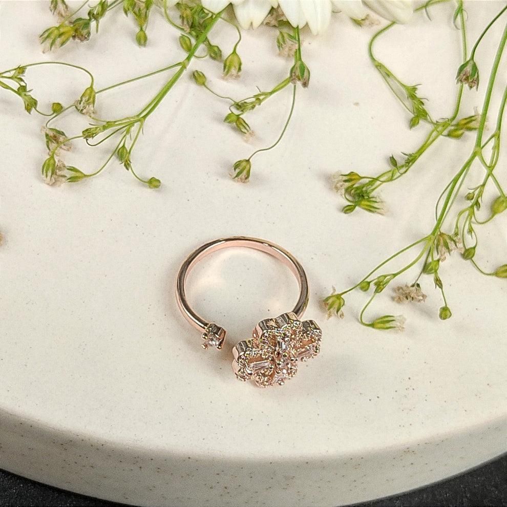 Luxury Valentine Special Four-Leaf Clover Spinning Gold Ring with Diamonds for Women, Adjustable Ring