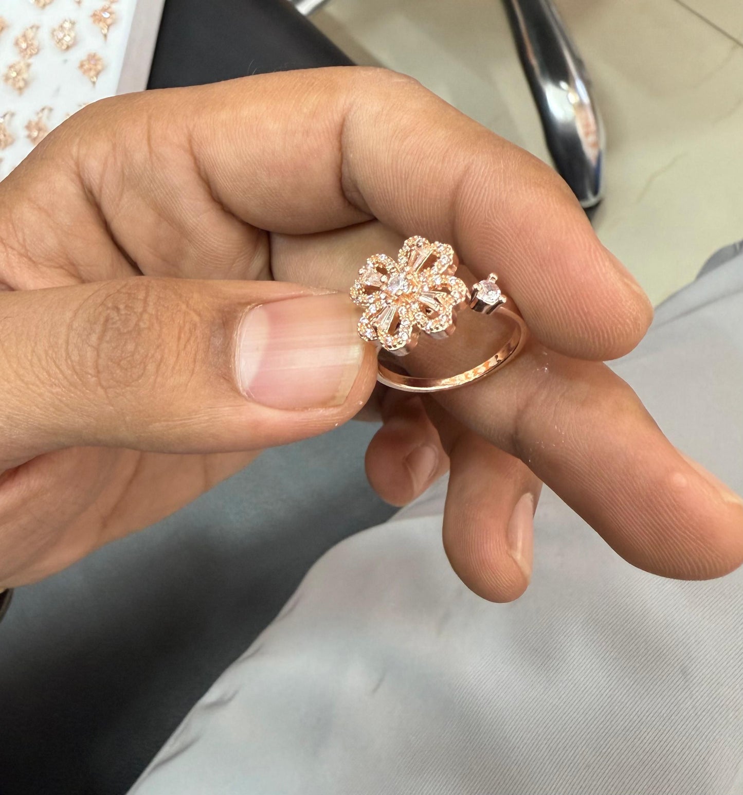 Luxury Valentine Special Four-Leaf Clover Spinning Gold Ring with Diamonds for Women, Adjustable Ring